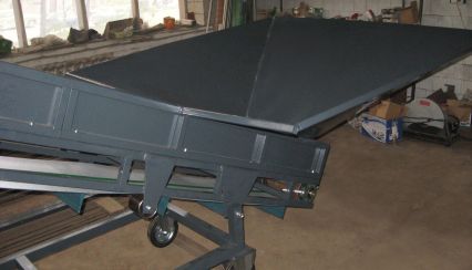 Новый ленточный конвейер для отходов бумаги готов к отгрузке