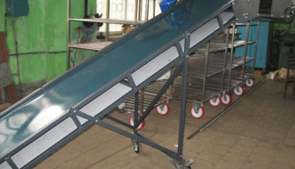 Изготовлен Z-образный конвейер для подачи готовой смеси